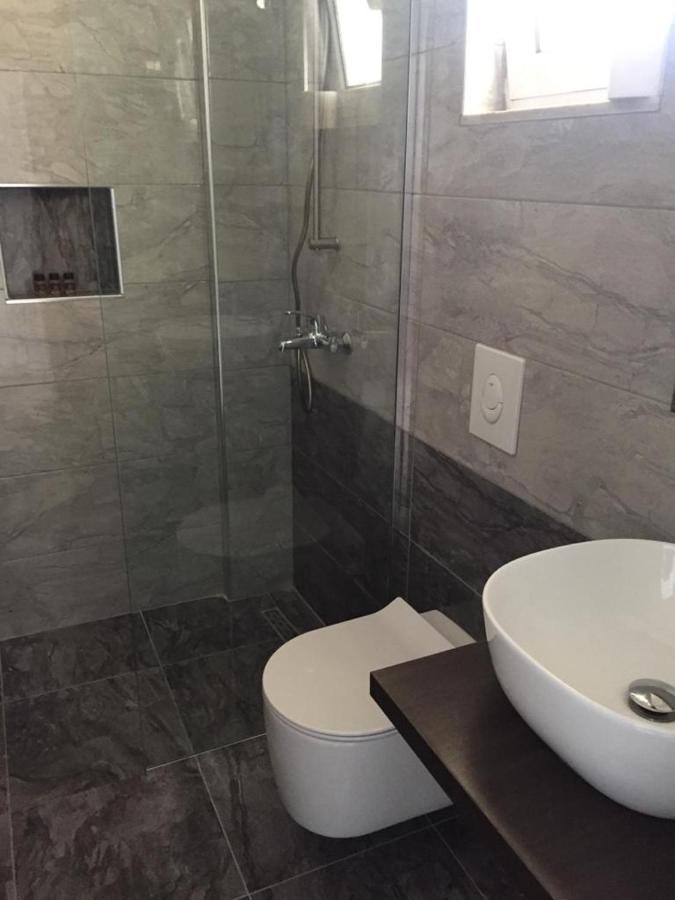 Guest House Plazhi Dhermi Ngoại thất bức ảnh
